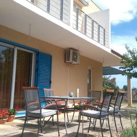 Holiday Home Anita Unesic エクステリア 写真