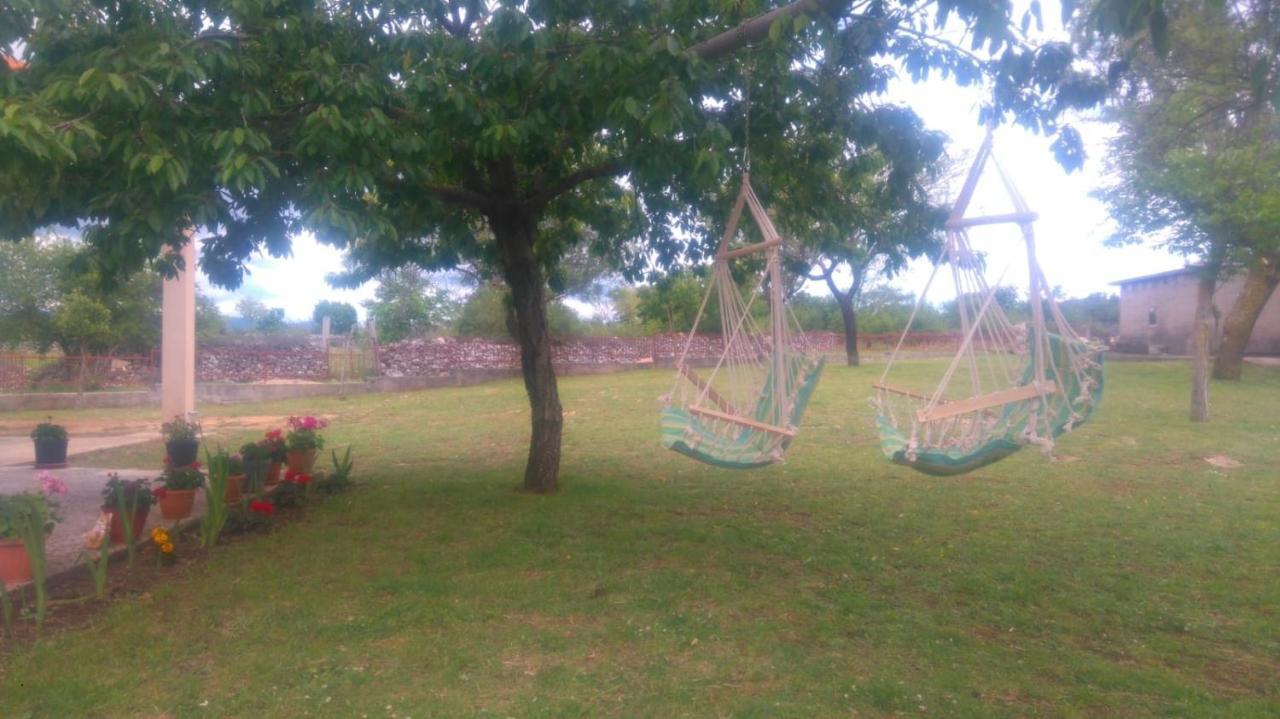 Holiday Home Anita Unesic エクステリア 写真