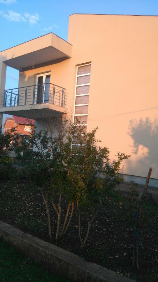 Holiday Home Anita Unesic エクステリア 写真