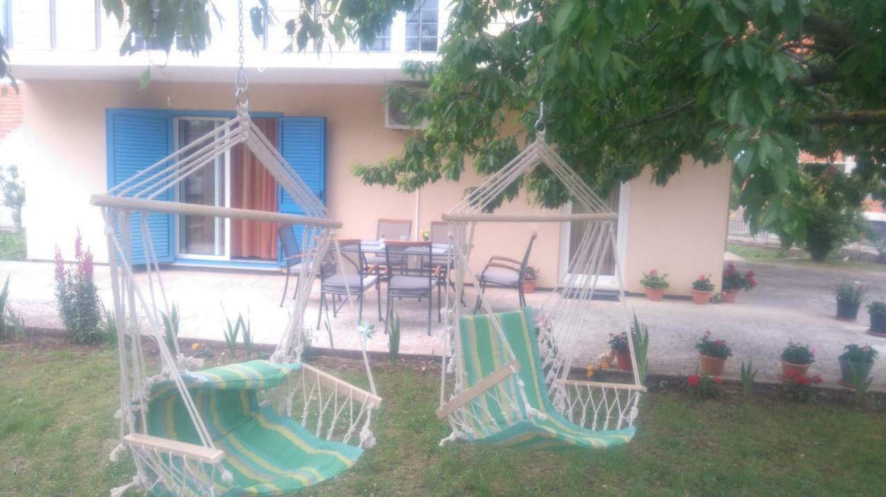 Holiday Home Anita Unesic エクステリア 写真